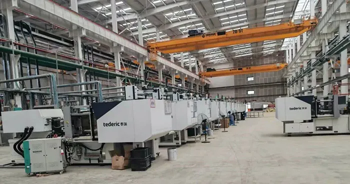 Centinaia di macchine per lo stampaggio a iniezione Tederic Electric presso i clienti